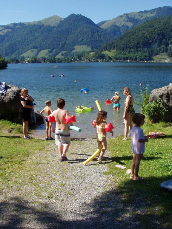 Ferienpark Terrassencamping Sued-See ヴァルヒゼー エクステリア 写真